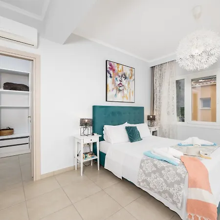 Aurora * Pyrgi (Corfu)