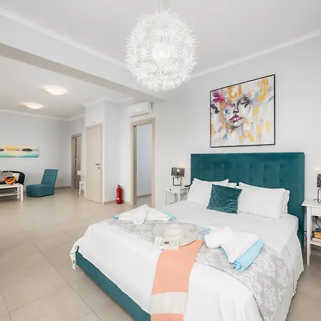 Aurora Pyrgi (Corfu)